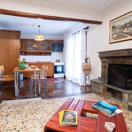 2 Bedroom Art House In كافالا المظهر الخارجي الصورة